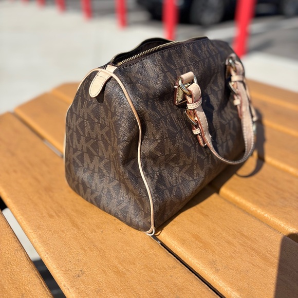 Authentic MICHAEL Michael Kors Satchel Bag - Picture 1 of 6